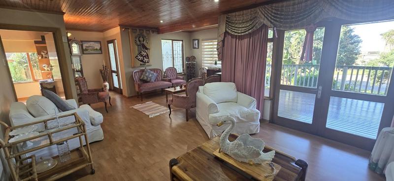 4 Bedroom Property for Sale in Hersham Western Cape